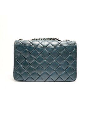 Chanel Shoulder Bag No 19 Caviar Quilted